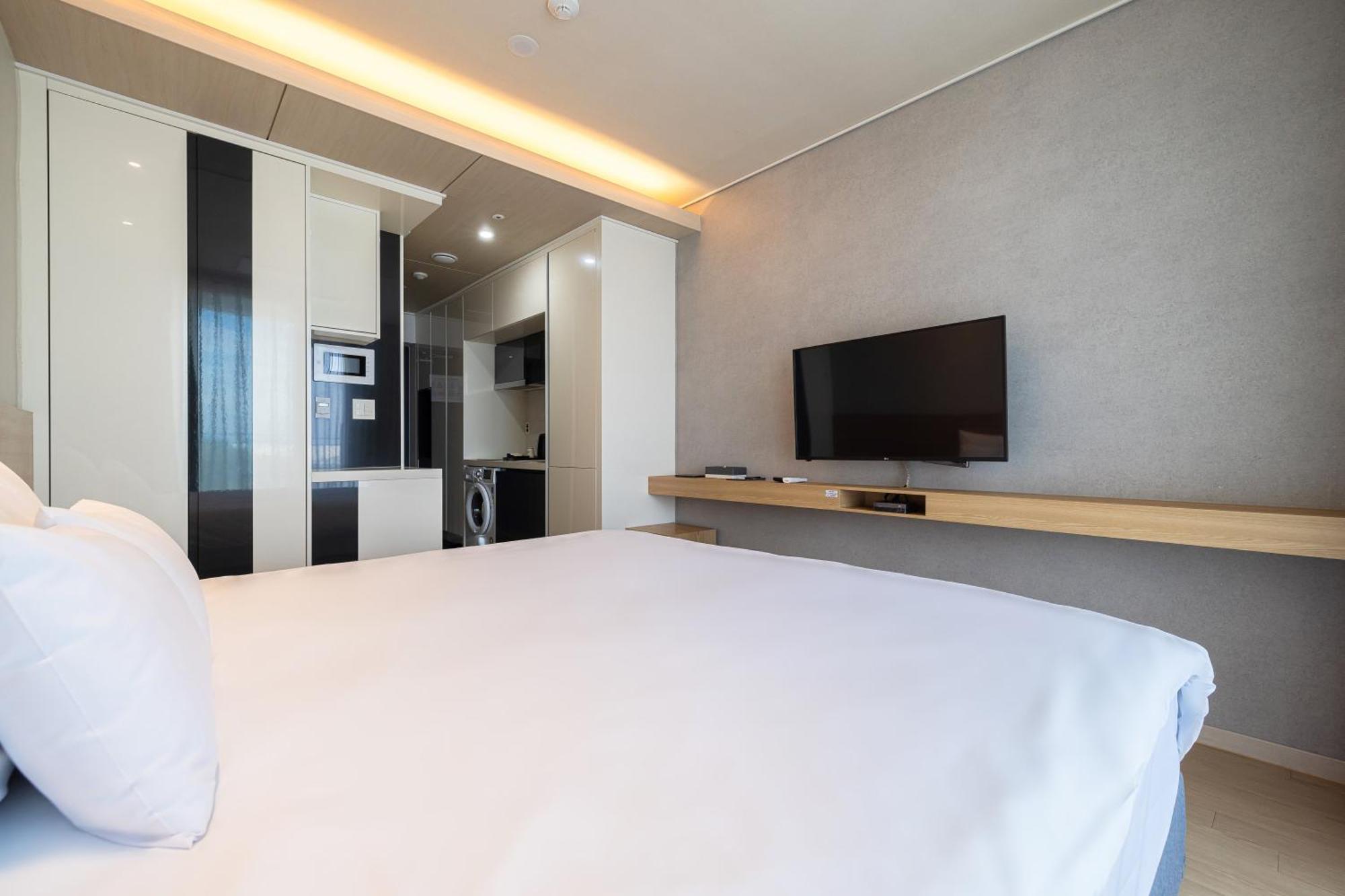 Ocean Soleview Hotel Инчон Экстерьер фото