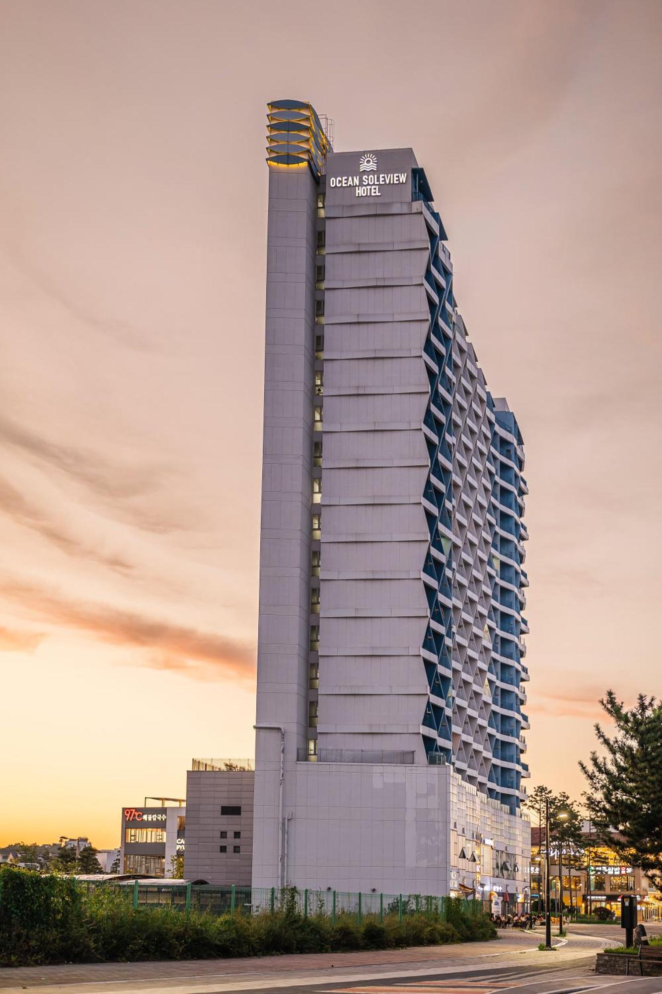 Ocean Soleview Hotel Инчон Экстерьер фото