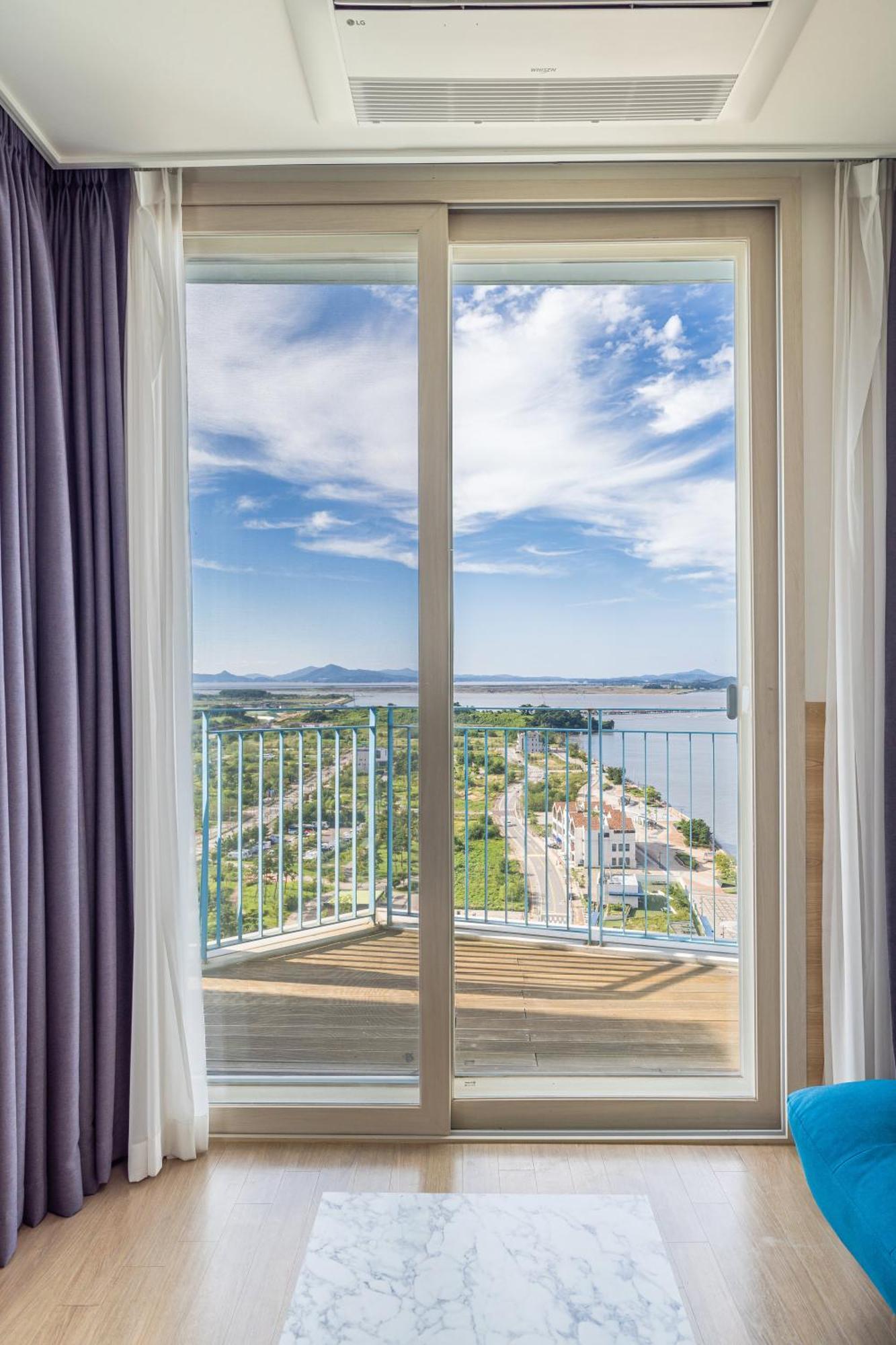 Ocean Soleview Hotel Инчон Экстерьер фото