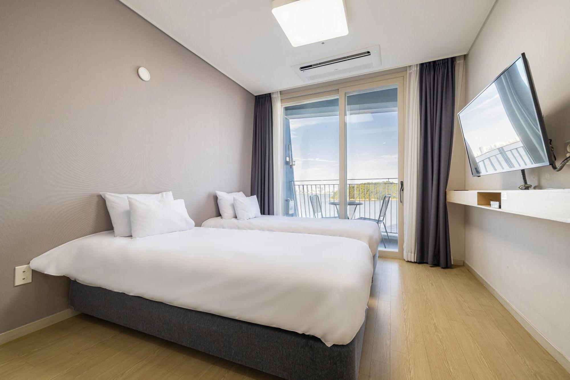 Ocean Soleview Hotel Инчон Экстерьер фото