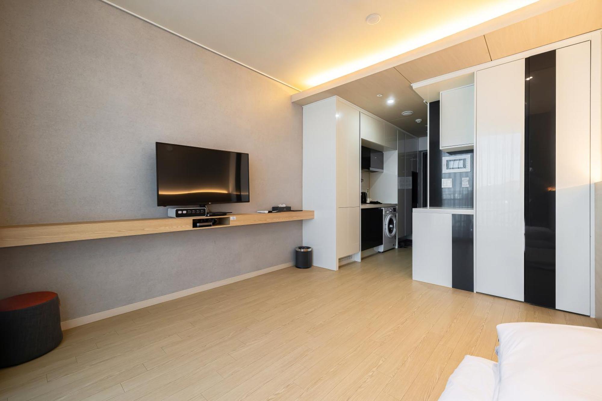 Ocean Soleview Hotel Инчон Экстерьер фото