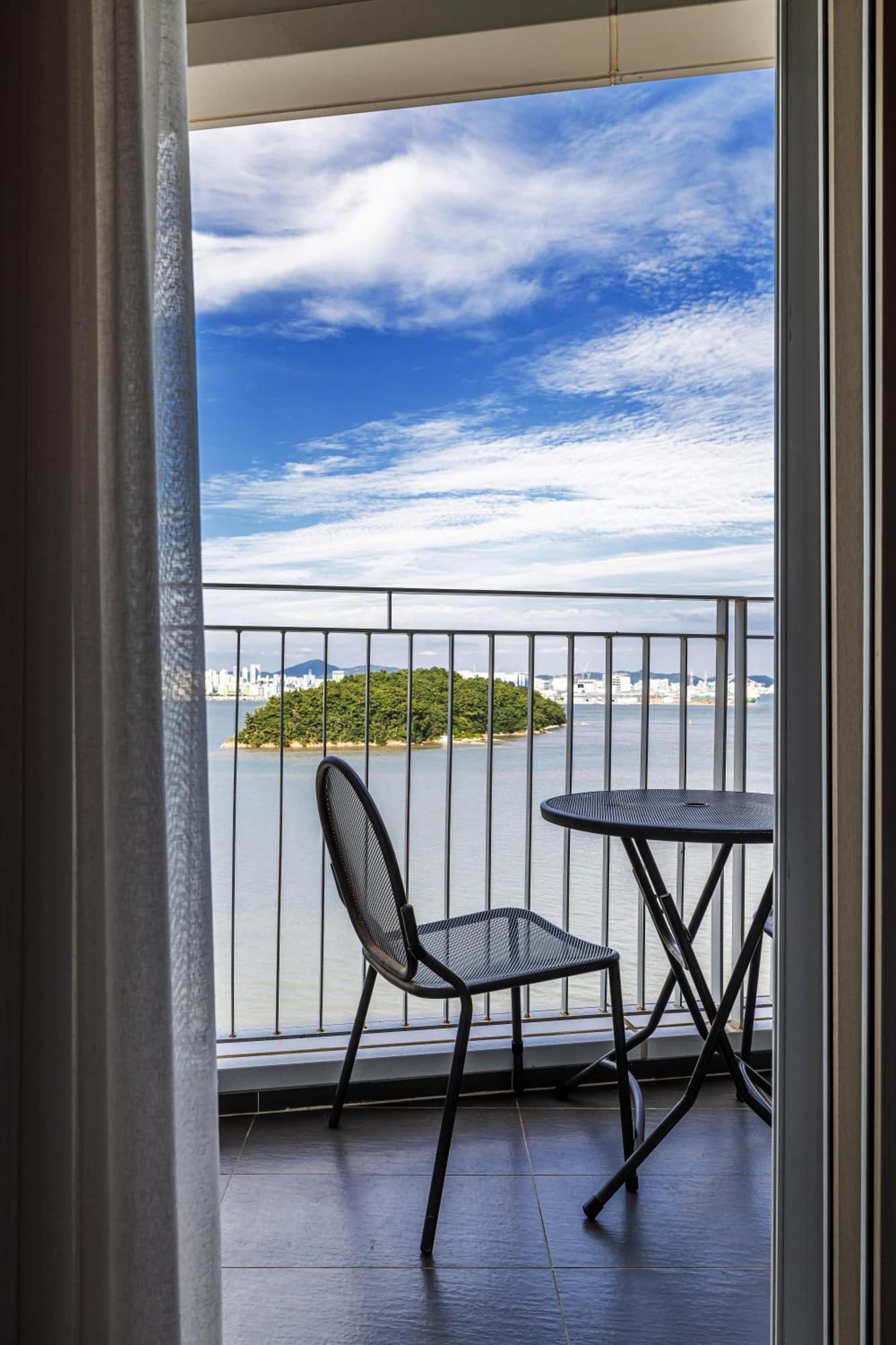Ocean Soleview Hotel Инчон Экстерьер фото